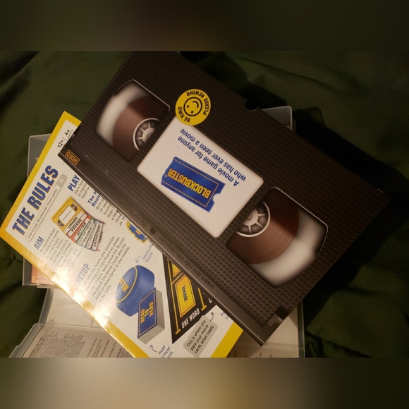 Blockbuster video party game - Picture 5 of 5